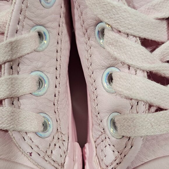 Converse Girl Baby Toddler Pink Leather Size 5 Sneakers - Picture 7 of 11